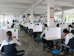 开学首日，上海做到防疫复学“两手抓”