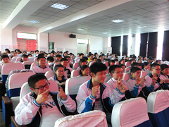 <b>湖北鄂州：给学生多样化选择和个性化指导</b>